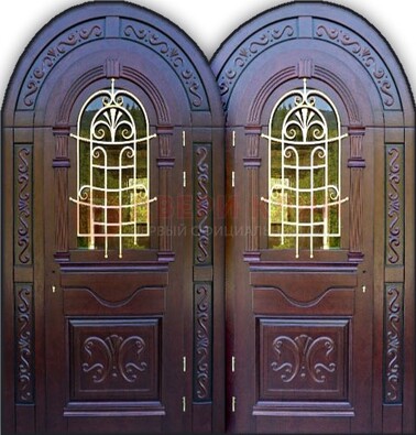 Индивидуальная арочная дверь со стеклом и ковкой ДА-19 в Чебоксарах