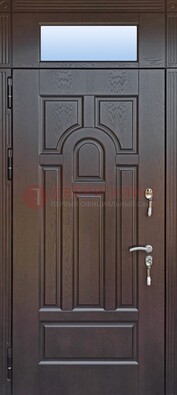 Железная дверь с фрамугой в коричневом цвете ДФГ-22 в Чебоксарах