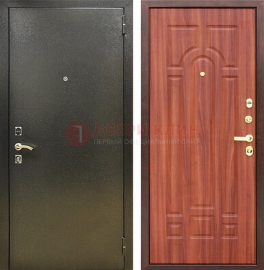Входная темно-серая дверь с порошковой отделкой и МДФ Миланский орех ДП-281 в Чебоксарах