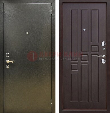 Входная темно-серая дверь с порошковым напылением и коричневой МДФ ДП-301 в Чебоксарах