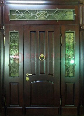 Стальная парадная дверь со стеклом и ковкой ДПР-18 для деревянного дома в Чебоксарах