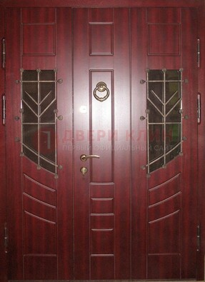 Парадная дверь со вставками из стекла и ковки ДПР-34 в загородный дом в Чебоксарах