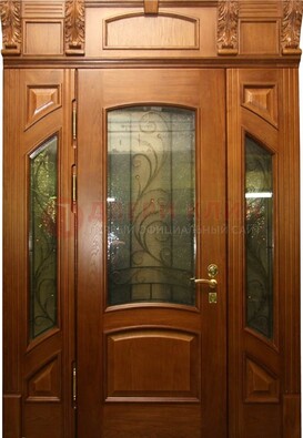 Парадная дверь со стеклянными вставками и ковкой ДПР-36 для дома в Чебоксарах