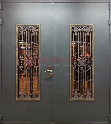 Входная металлическая парадная дверь со стеклом и ковкой ДПР-81 в Ярославле