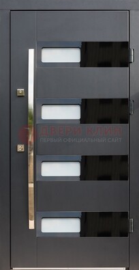 Черная стальная дверь МДФ хайтек со стеклом ДС-16 в Чебоксарах