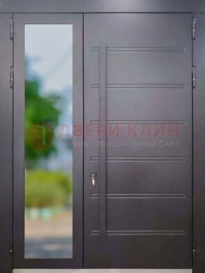 Чёрная двухстворчатая металлическая дверь со стеклом ДС-60 в Чебоксарах