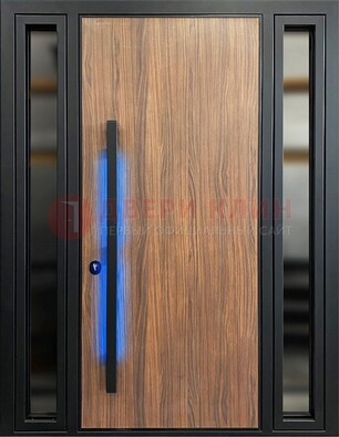 Коричневая металлическая дверь со стеклом ДС-69 в Чебоксарах