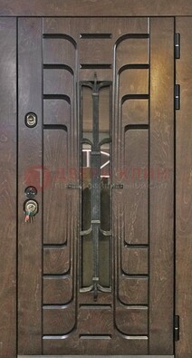 Современная стальная дверь со стеклом и ковкой ДСК-193 в Чебоксарах