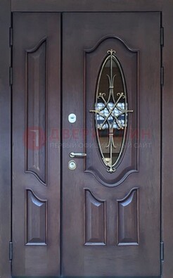 Темная металлическая дверь Винорит со стеклом и ковкой ДСК-239 в Чебоксарах