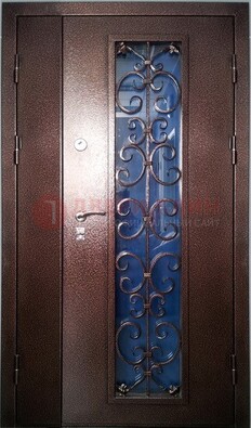 Двойная металлическая дверь со стеклом и ковкой ДСК-4 в Чебоксарах