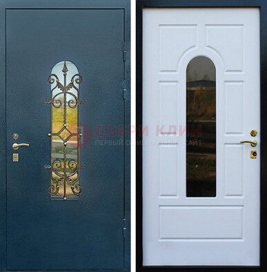 Входная дверь Дверь со стеклом и ковкой ДСК-71 для кирпичного дома в Ульяновске