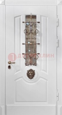 Белая металлическая дверь с виноритом и стеклом с ковкой ДВТ-165 в Чебоксарах
