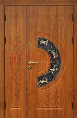 Входная дверь цвета золотой дуб с виноритом и ковкой ДВТ-176 в Чебоксарах