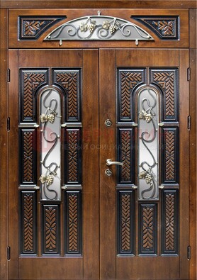 Входная двухстворчатая дверь с виноритом и ковкой ДВТ-183 в Чебоксарах