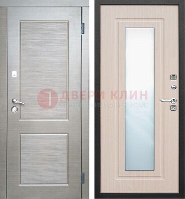 Светлая металлическая филенчатая дверь и МДФ Белый дуб с зеркалом ДЗ-104 в Чебоксарах