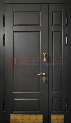Черная полуторная железная дверь для частного дома ПЛ-2 в Чебоксарах
