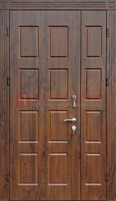 Коричневая уличная полуторная дверь с МДФ ПЛ-8 в Чебоксарах