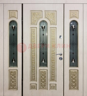 Светлая железная дверь с МДФ и витражом ВЖ-34 в Чебоксарах
